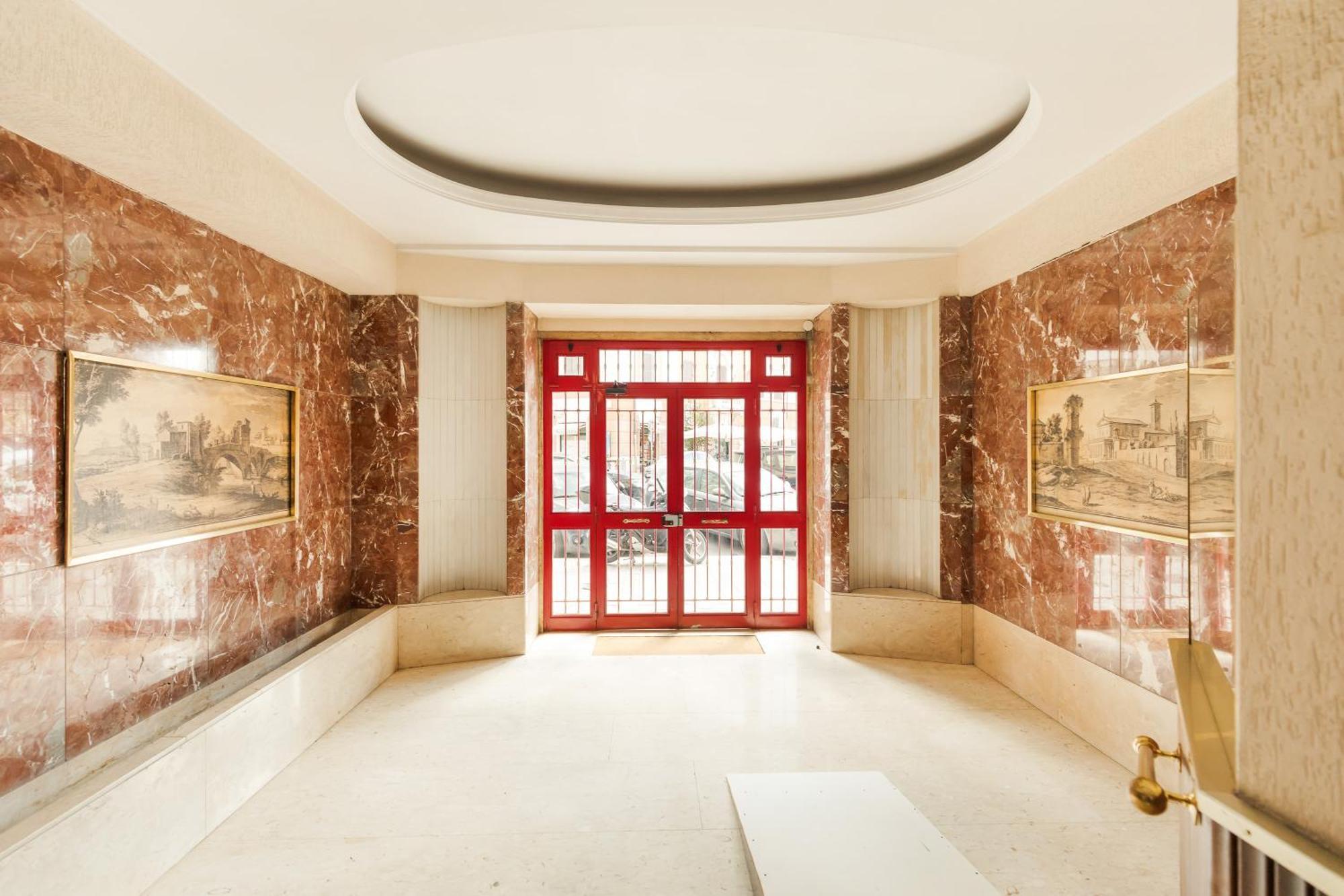 Domus Regum Apartment *